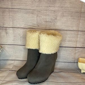 Cameron Sherpa Booties. Size 8. Color is Magnet NEW IN BOX